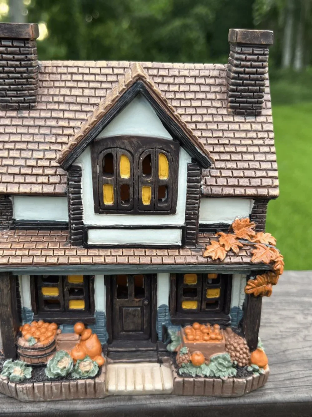 Lighted Fall Village House Resin Cottage Pumpkin Table Decoration Autumn Glow
